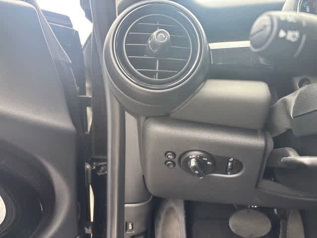 Used 2020 MINI Cooper S FWD image 10