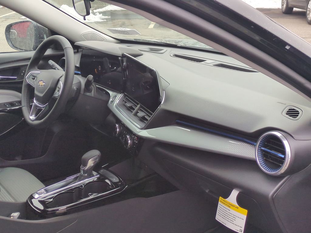 New 2026 Chevrolet Trax LT w/ Driver Confidence Package image 22