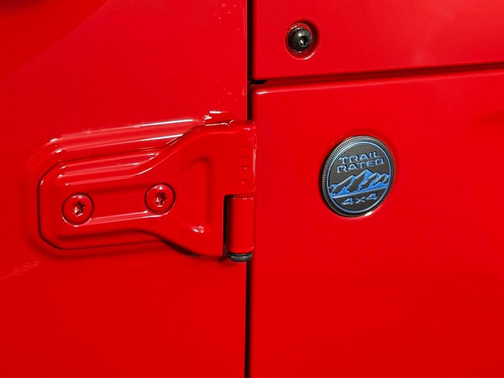 Used 2024 Jeep Wrangler Unlimited image 12