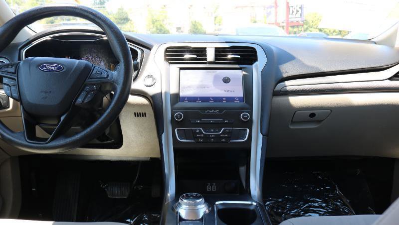 Used 2020 Ford Fusion SE w/ Fleet SE Value Package FWD image 24