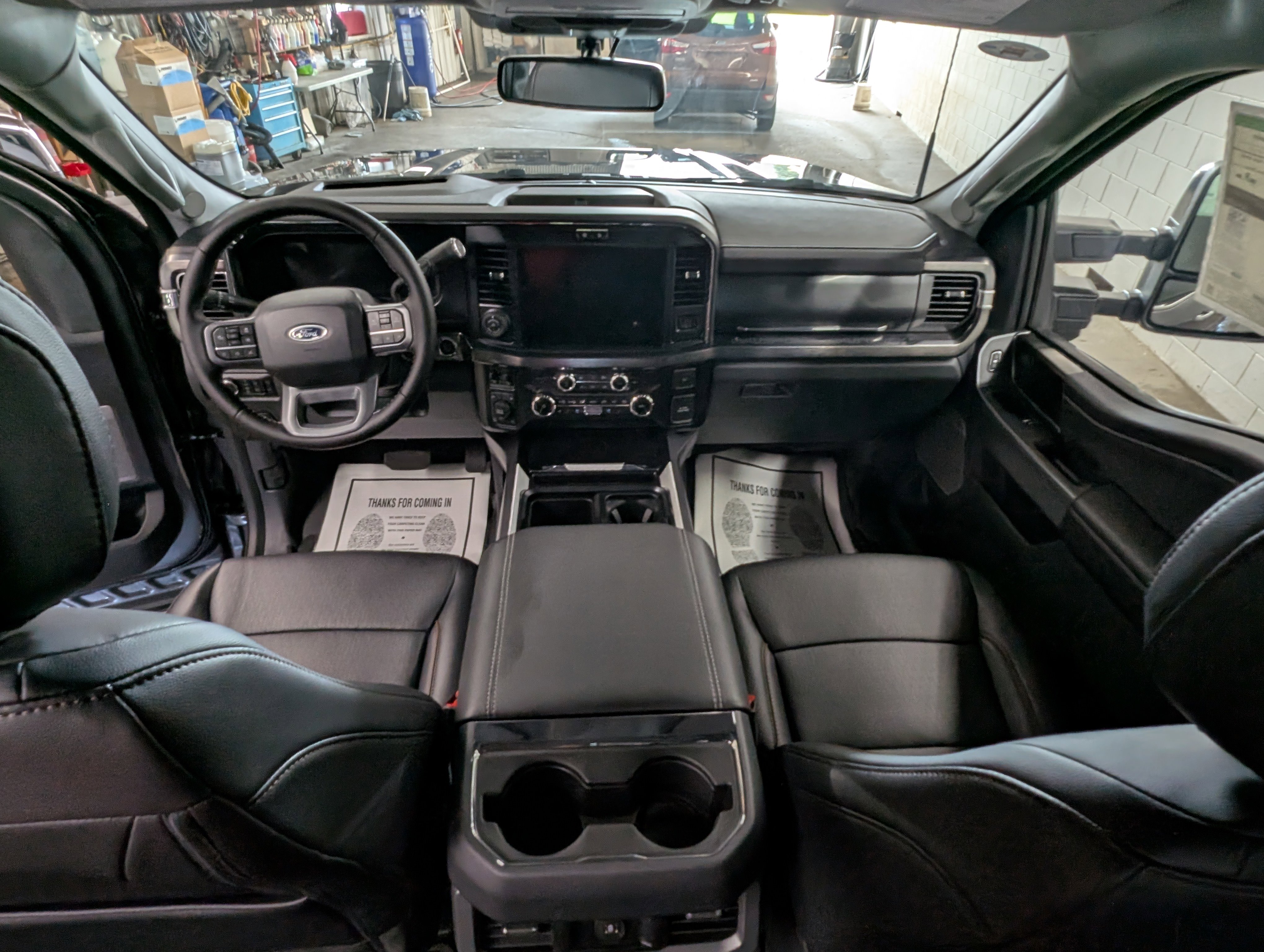 New 2025 Ford F250 Lariat w/ Lariat Ultimate Package image 8