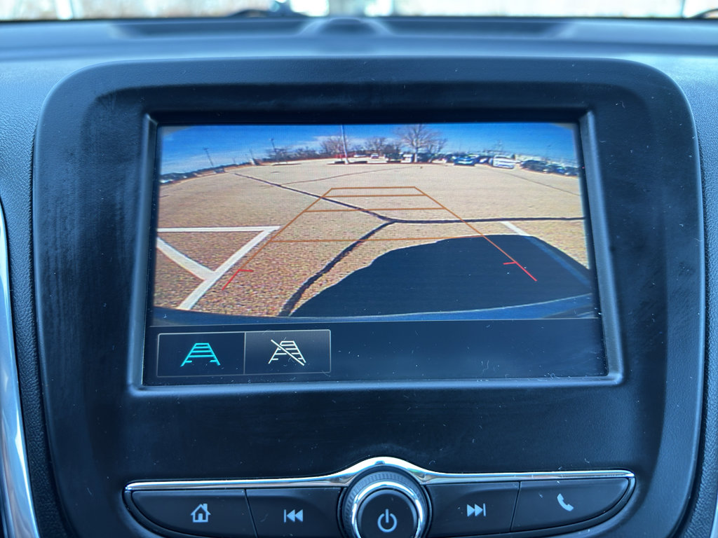 Used 2018 Chevrolet Equinox LT image 31