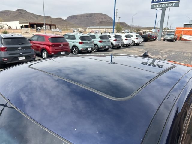 Used 2025 Genesis GV80 3.5T e-SC AWD/4WD image 17