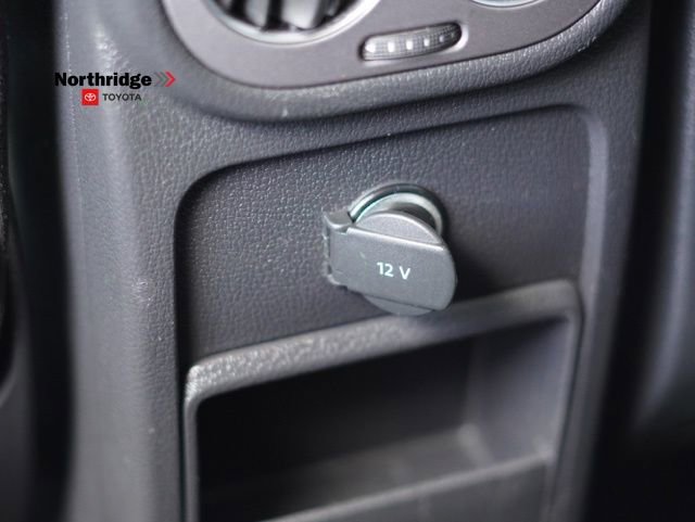 Used 2017 Volkswagen Tiguan Limited w/ Premium Package image 32