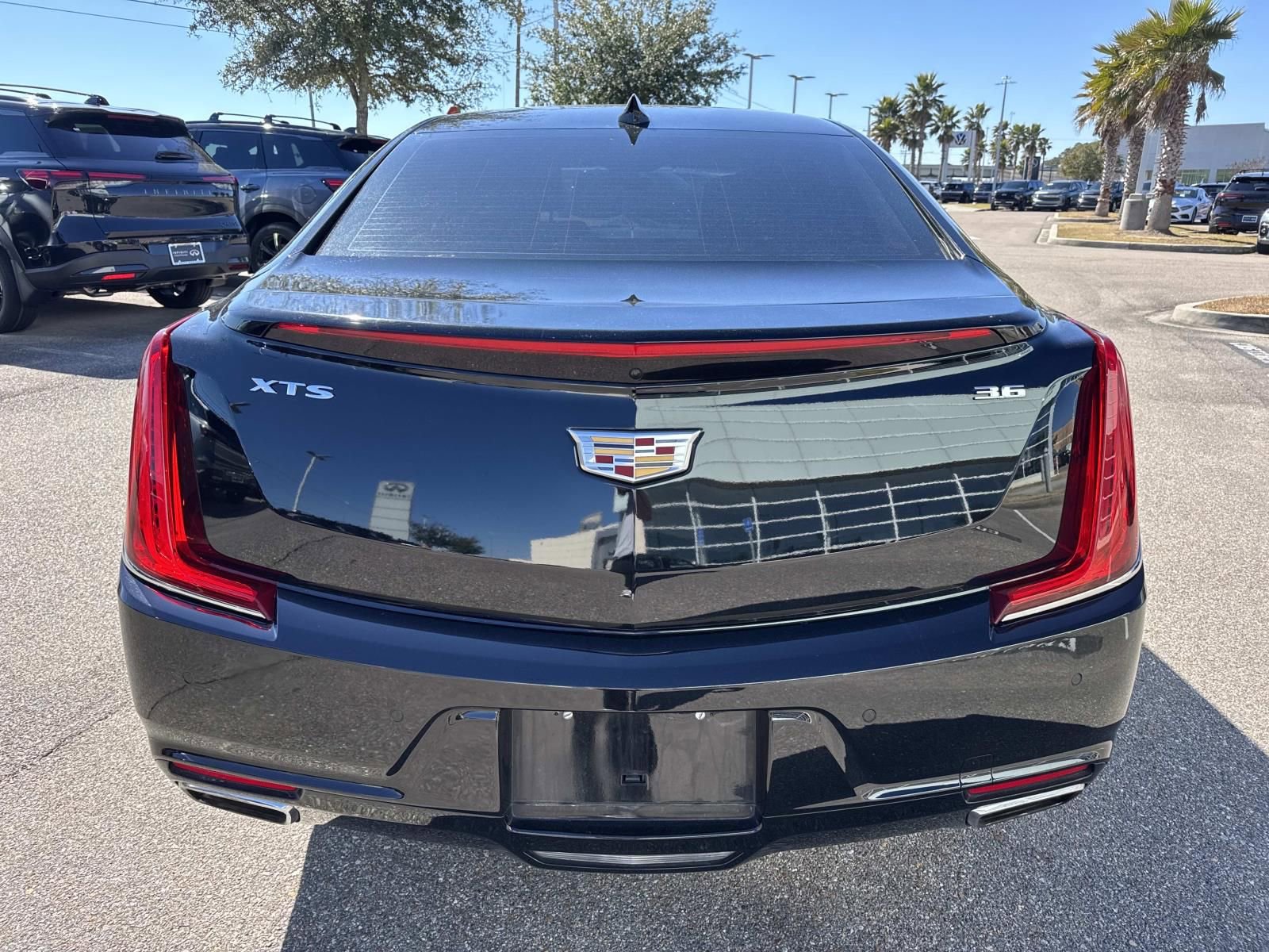 Used 2019 Cadillac XTS Luxury image 6