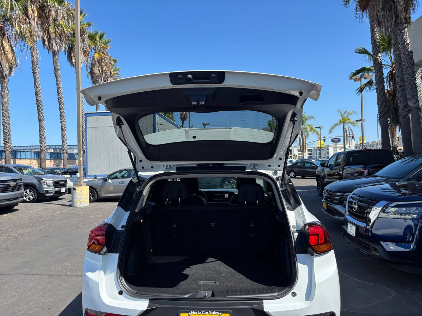 Used 2025 Buick Encore GX Preferred FWD image 29