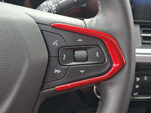 Used 2024 Chevrolet Trax ACTIV w/ Sunroof Package FWD image 8