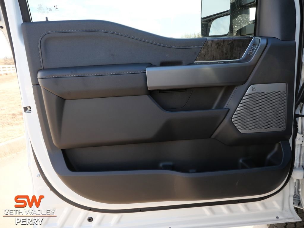 New 2026 Ford F350 Lariat w/ Black Appearance Package image 16
