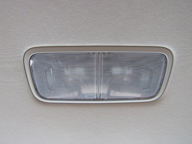 Used 2023 Kia Carnival LX image 35