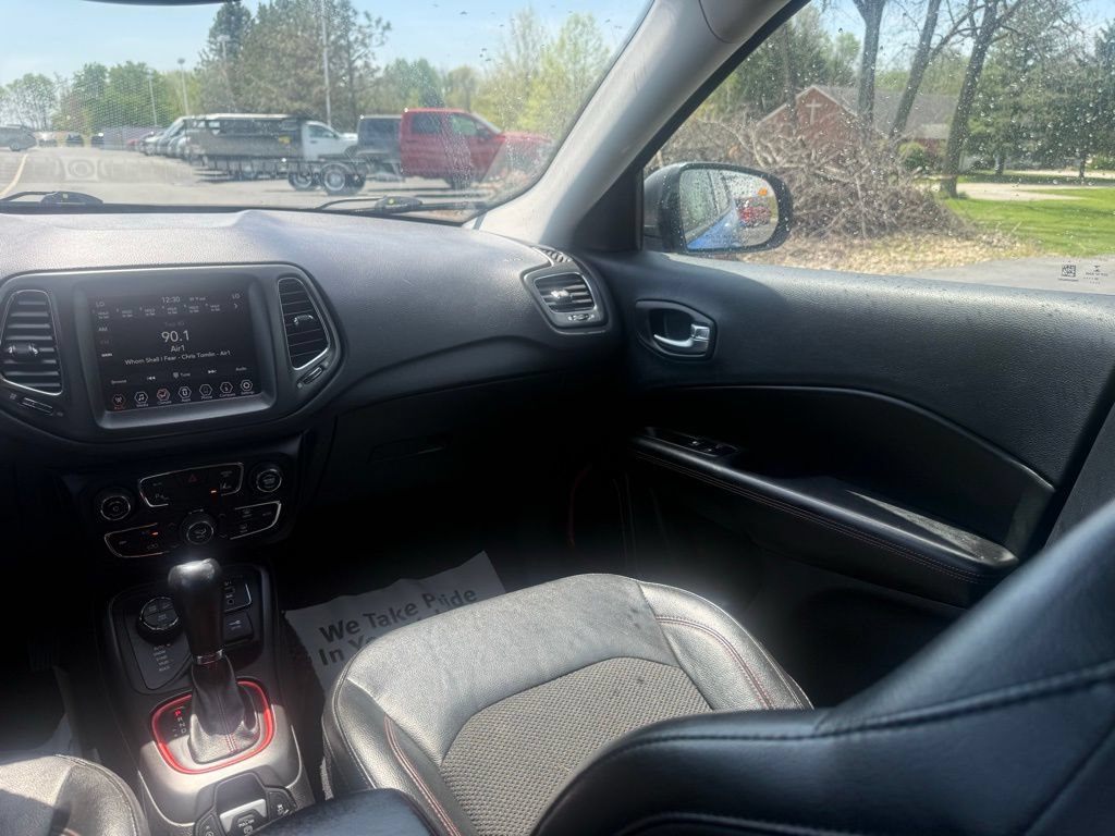 Used 2021 Jeep Compass Trailhawk AWD/4WD image 34