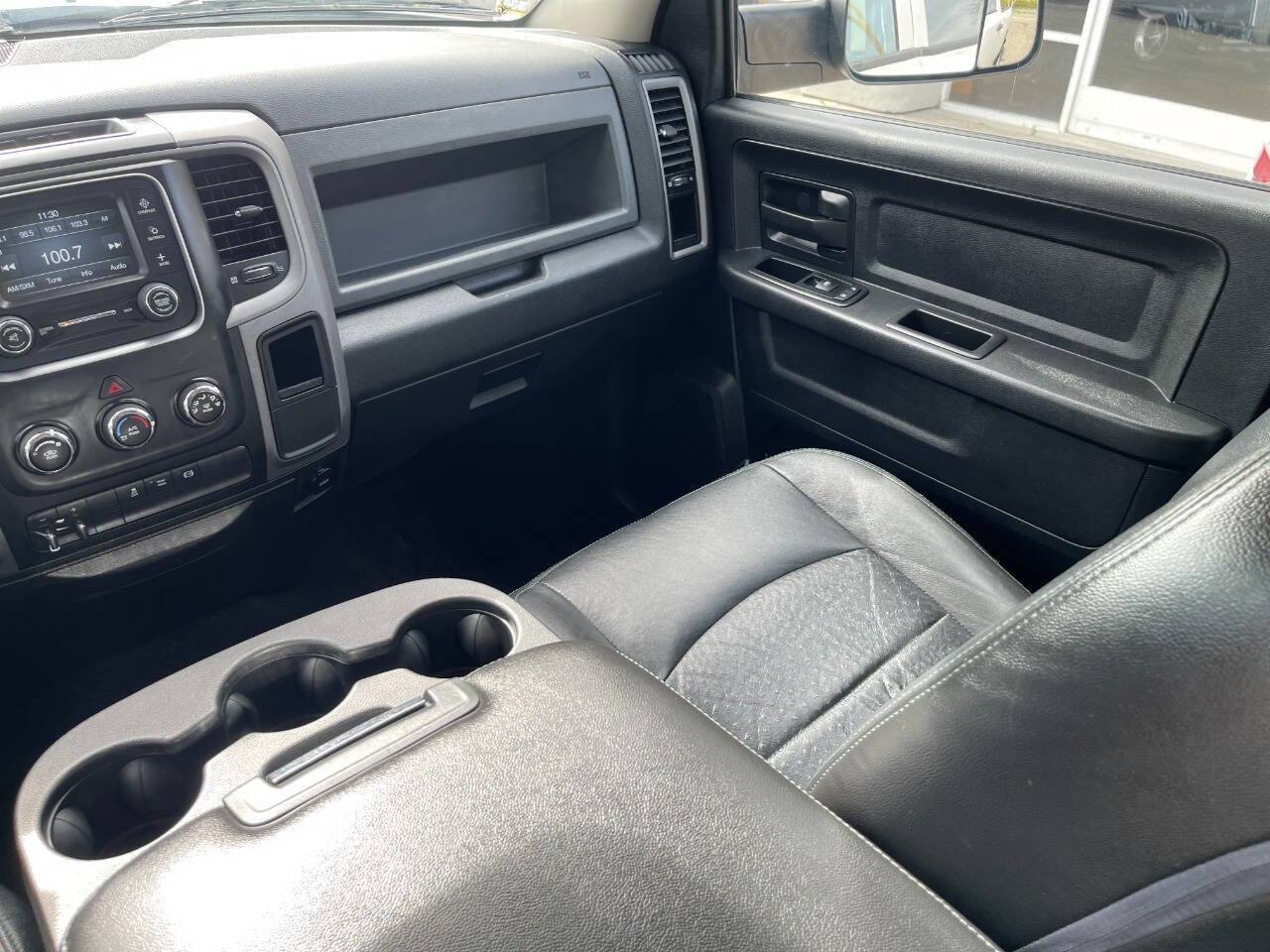 Used 2015 RAM 2500 Tradesman w/ Chrome Appearance Group image 12