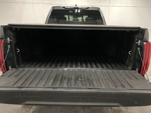 Used 2022 Toyota Tundra SR5 w/ SR5 Convenience Package AWD/4WD image 23