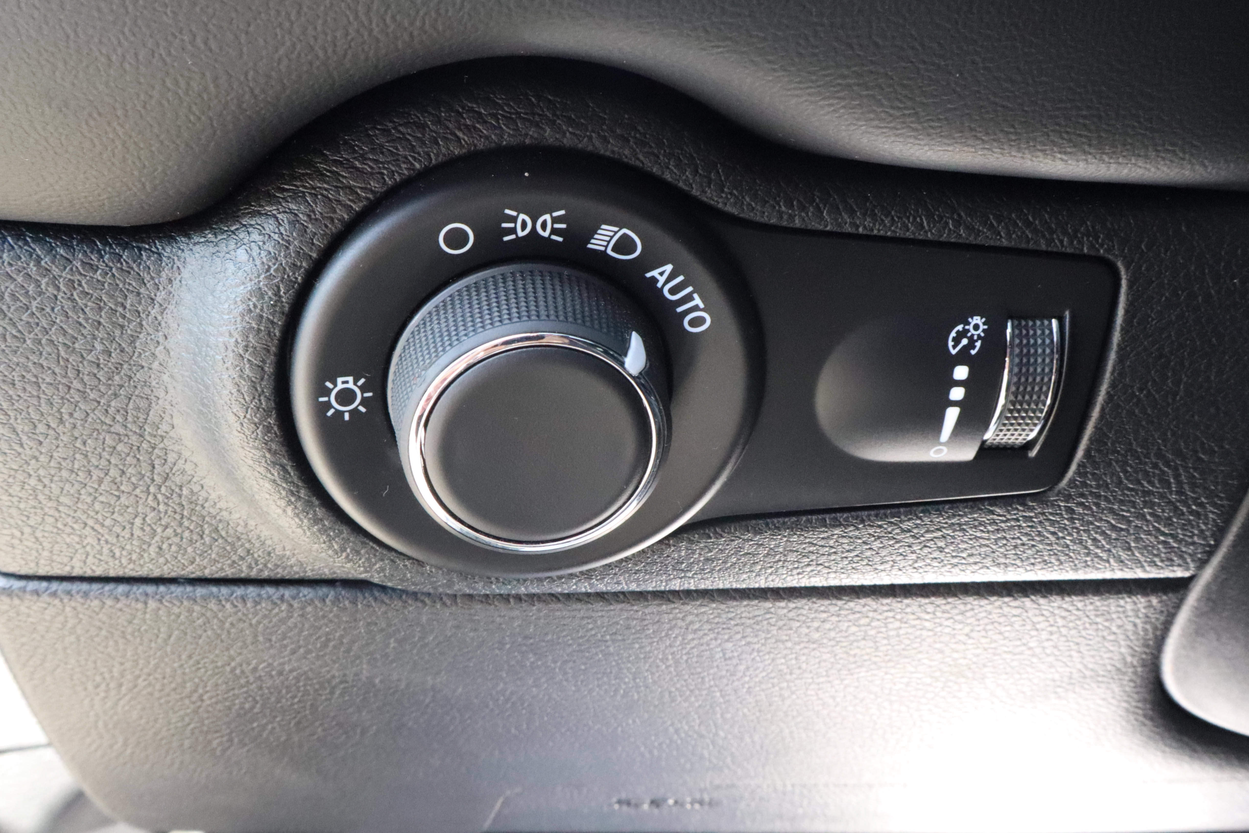 Used 2024 Dodge Durango GT AWD/4WD image 18