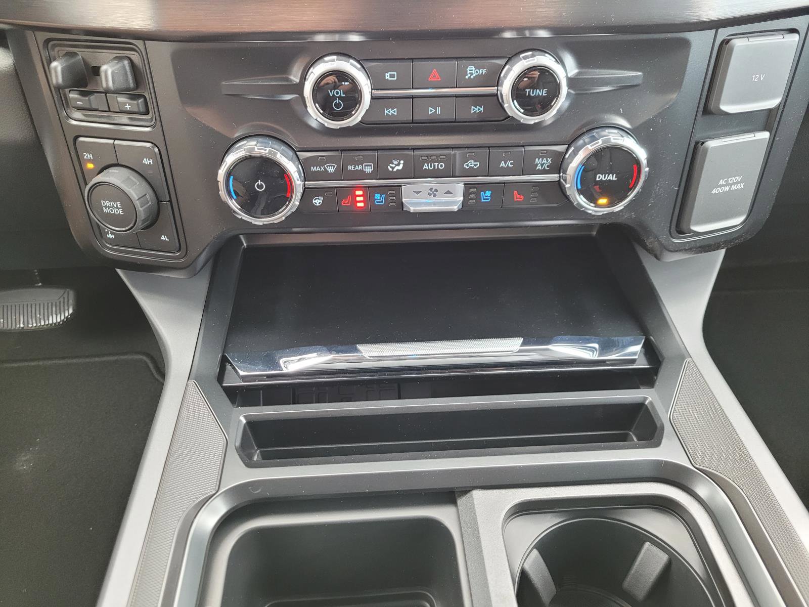 New 2026 Ford F250 Lariat w/ FX4 Off-Road Package image 18