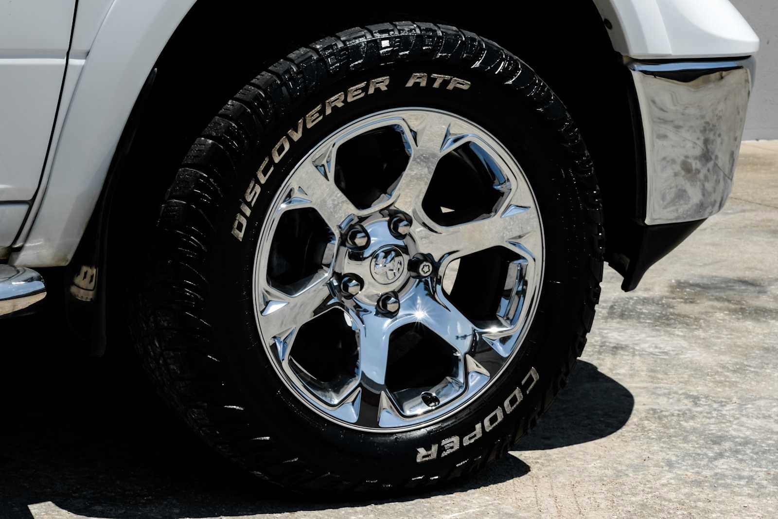 Used 2018 RAM 1500 Laramie w/ Convenience Group AWD/4WD image 53
