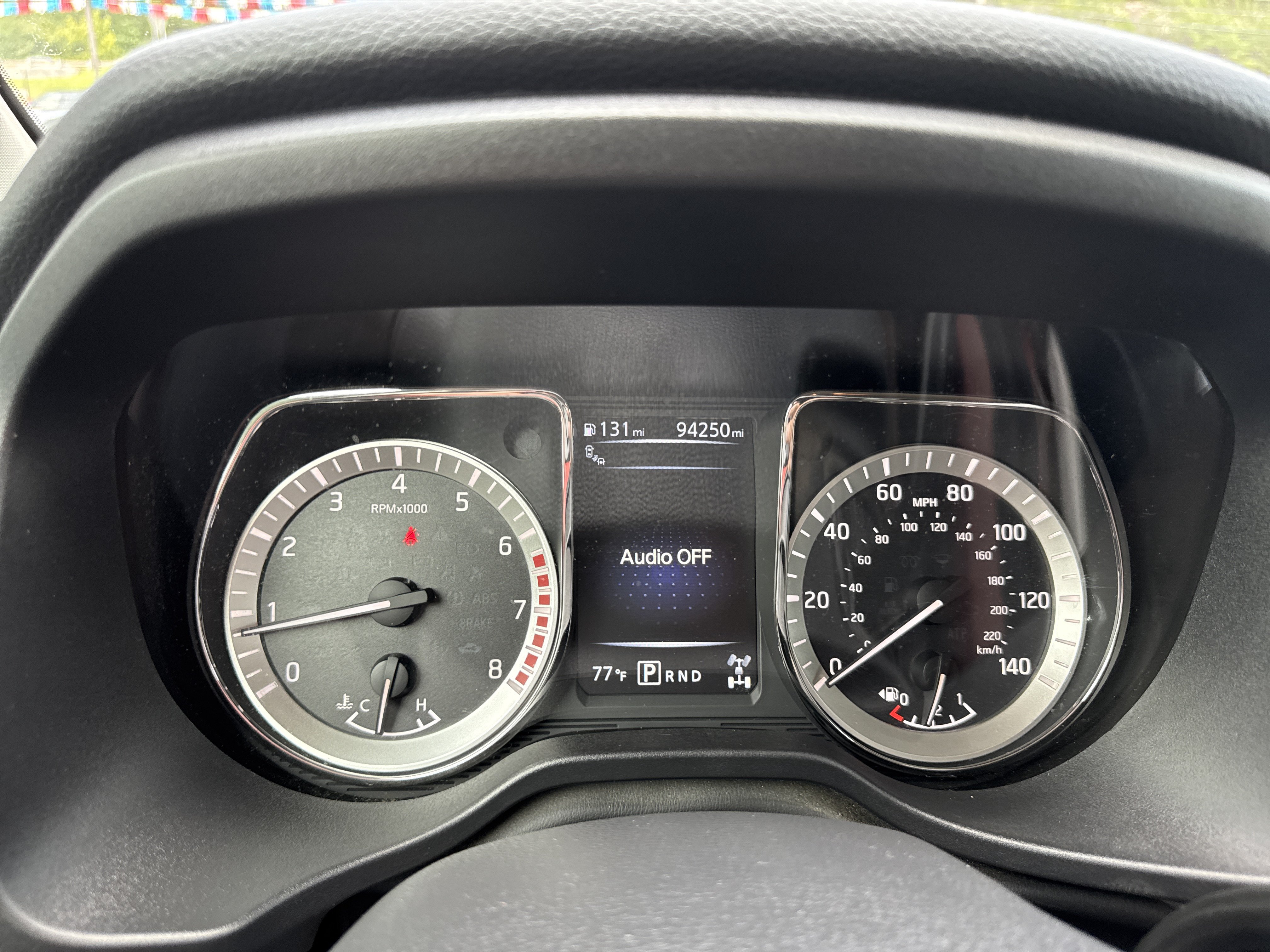Used 2018 Nissan Titan Platinum Reserve w/ Platinum Utility Package AWD/4WD image 2