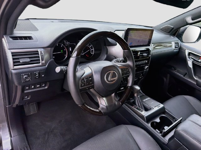 Used 2023 Lexus GX 460 Premium w/ Premium Package AWD/4WD image 25