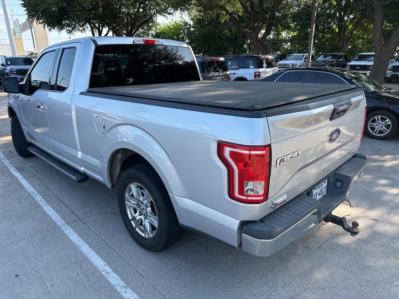 Used 2015 Ford F150 XLT w/ Equipment Group 301A Mid RWD image 5