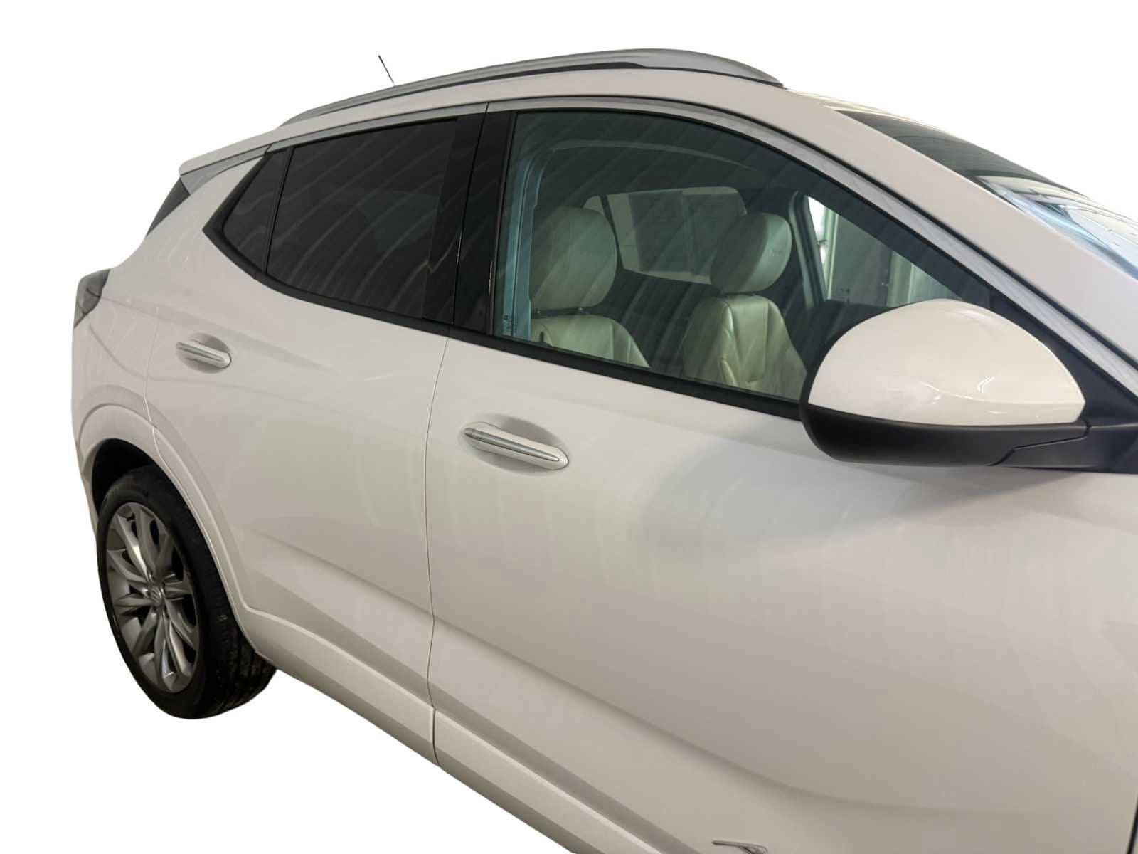 Used 2025 Buick Encore GX Avenir w/ Avenir Convenience Package FWD image 11