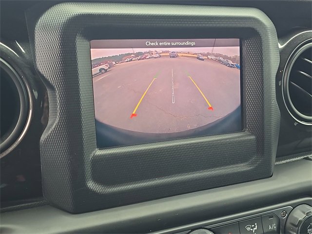 Used 2019 Jeep Wrangler Unlimited Sport image 26