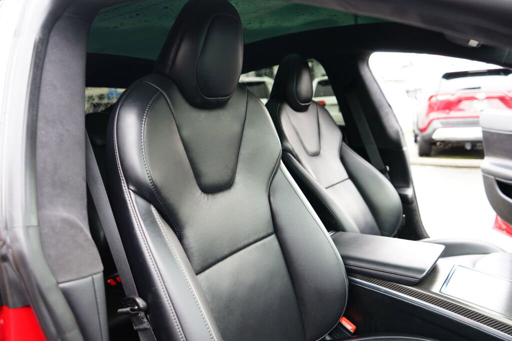 Used 2021 Tesla Model S Plaid image 17