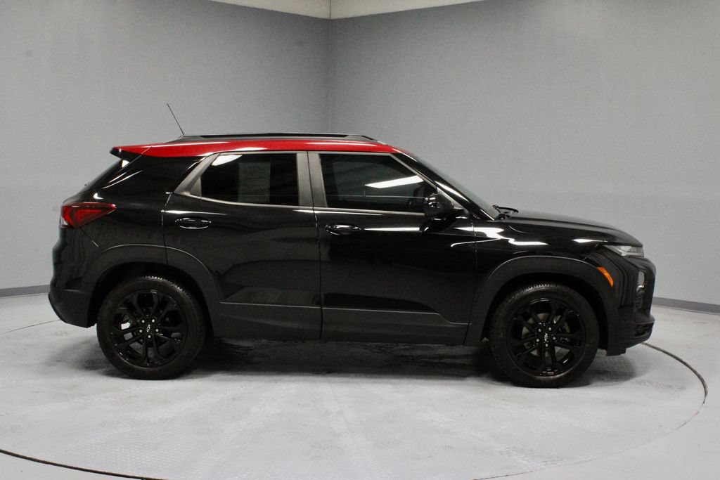 Used 2021 Chevrolet TrailBlazer RS w/ Technology Package AWD/4WD image 12