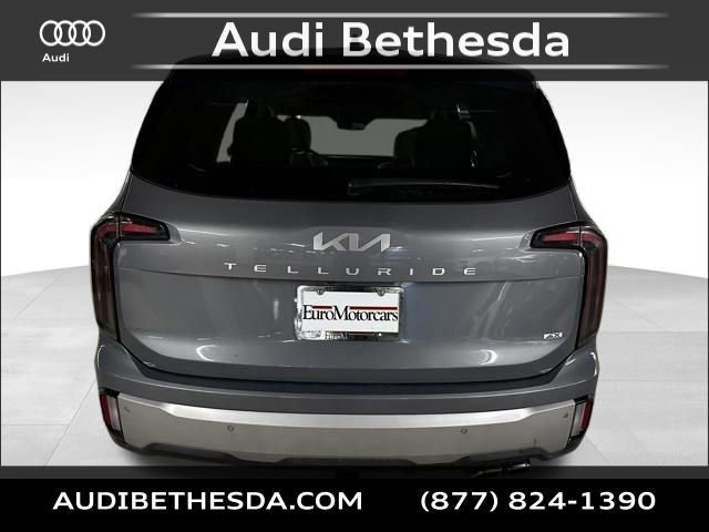 Used 2023 Kia Telluride EX w/ EX Captain's Chair Package image 6
