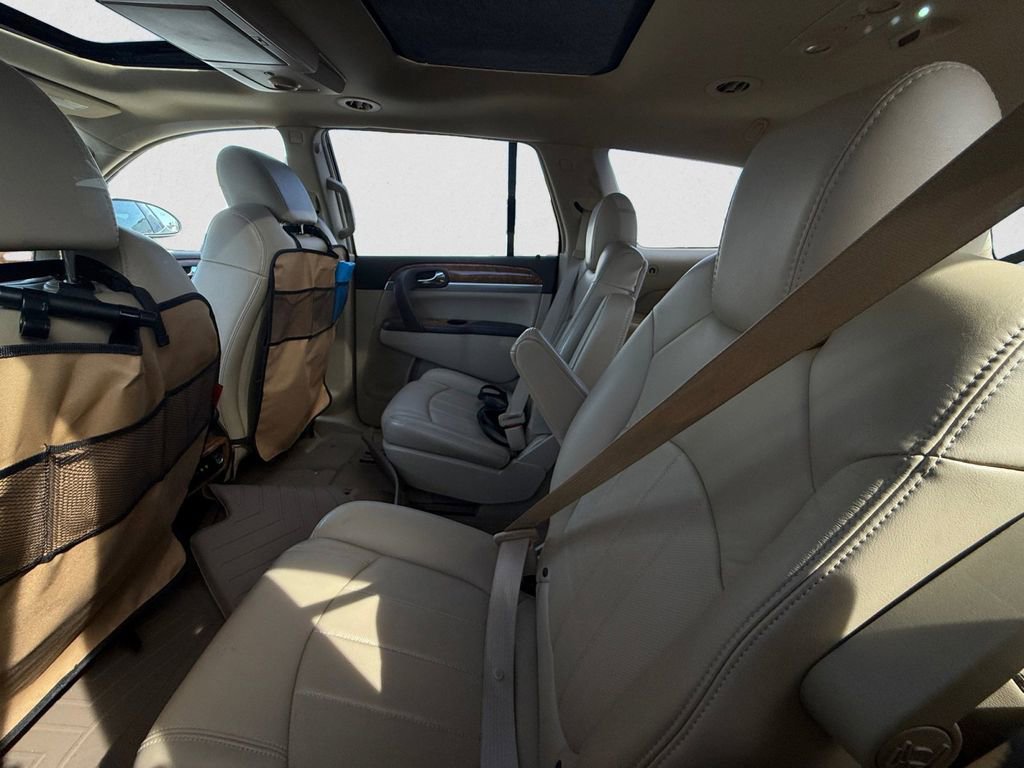 Used 2008 Buick Enclave CXL w/ Entertainment Package #4 image 9
