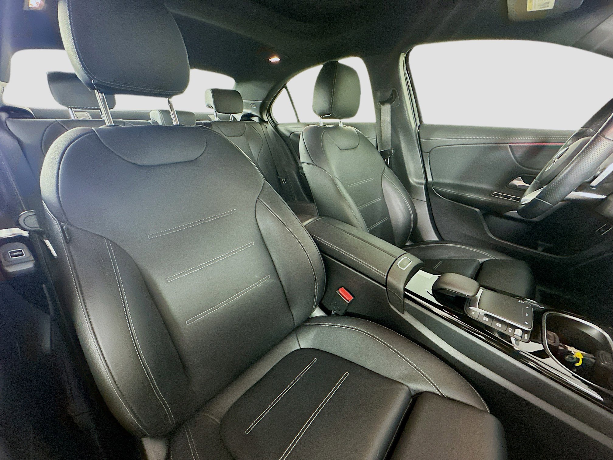 Certified 2022 Mercedes-Benz A 220 4MATIC image 37