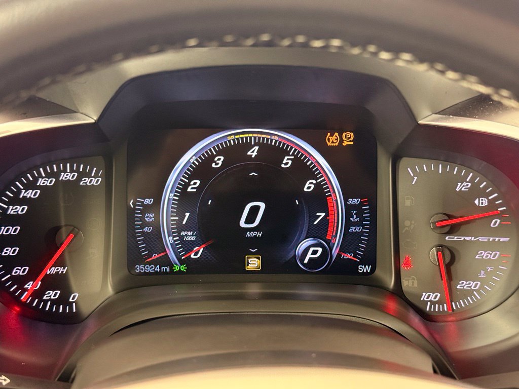 Used 2019 Chevrolet Corvette Stingray Coupe RWD image 33
