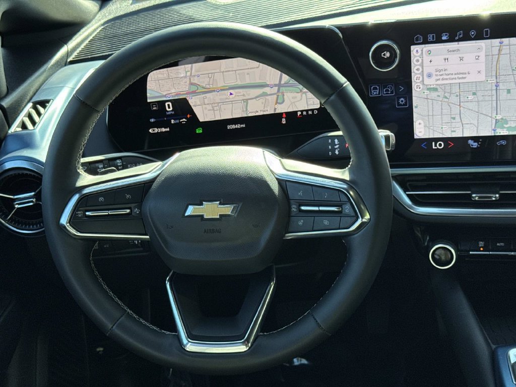 Used 2024 Chevrolet Equinox EV LT FWD image 11