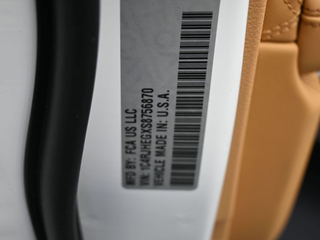 New 2025 Jeep Grand Cherokee Summit image 18