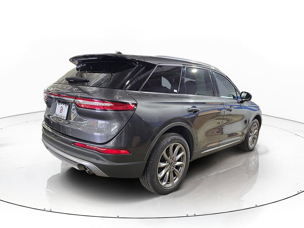 Used 2020 Lincoln Corsair AWD w/ Premium Package image 4
