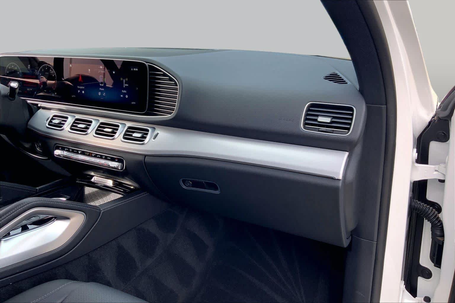 Used 2025 Mercedes-Benz GLE 350 4MATIC image 17