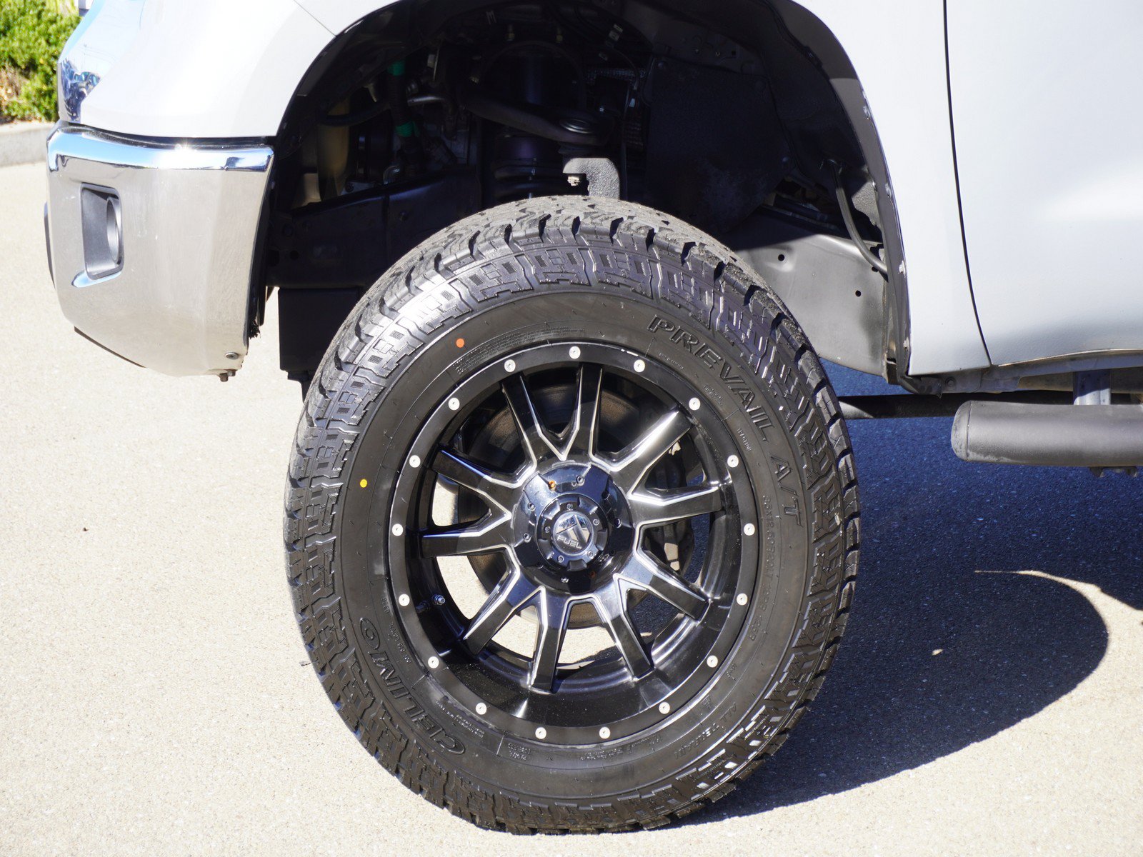 Used 2019 Toyota Tundra SR5 w/ SR5 Upgrade Package AWD/4WD image 7