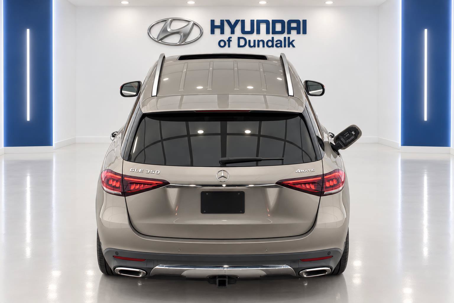 Used 2020 Mercedes-Benz GLE 350 4MATIC w/ Premium Package image 6