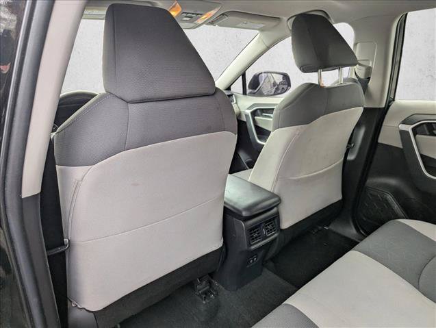Used 2021 Toyota RAV4 XLE FWD image 23