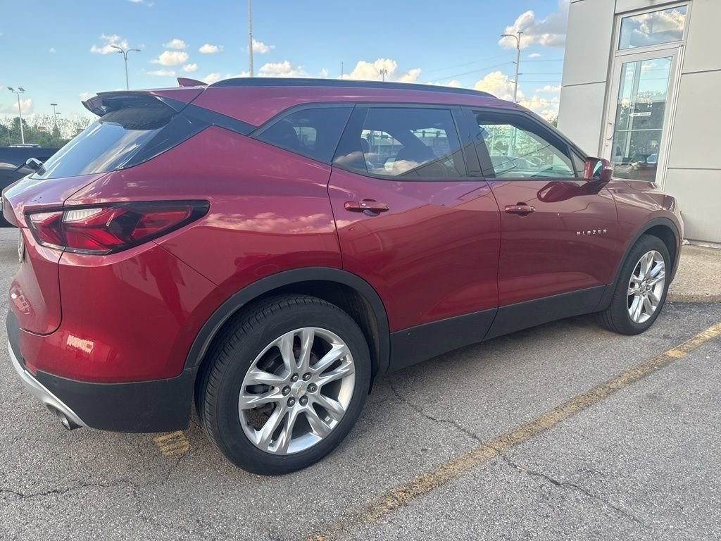 Used 2019 Chevrolet Blazer LT w/ Sun and Wheels Package FWD image 3