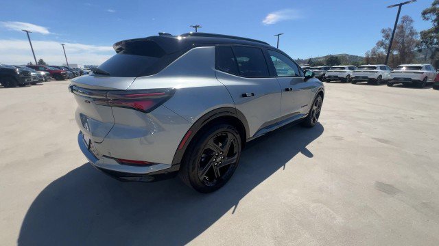 Used 2024 Chevrolet Equinox EV RS image 8