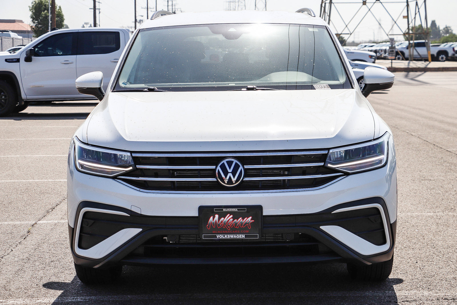 Used 2024 Volkswagen Tiguan S FWD image 2
