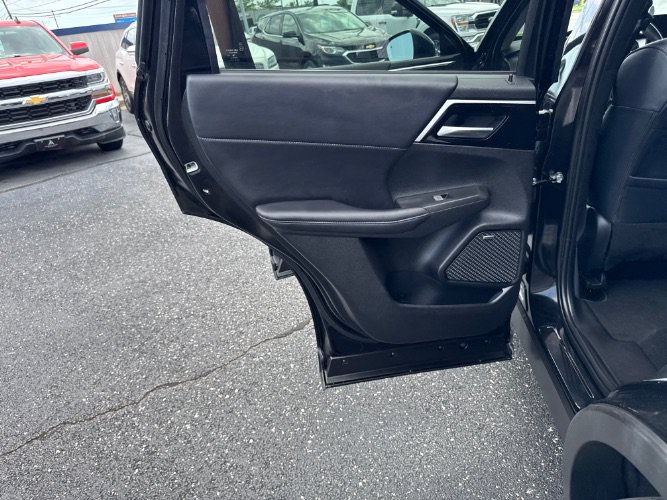 Used 2025 Mitsubishi Outlander SE AWD/4WD image 11