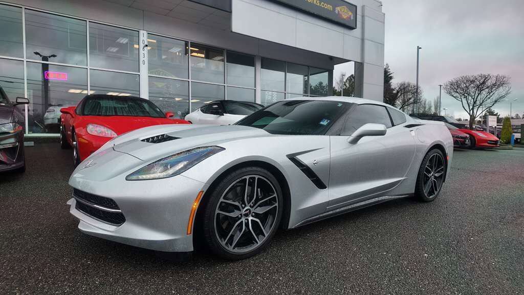 Used 2015 Chevrolet Corvette Stingray Coupe w/ 2LT Preferred Equipment Group image 4