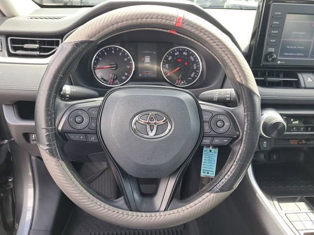 Used 2021 Toyota RAV4 LE image 21