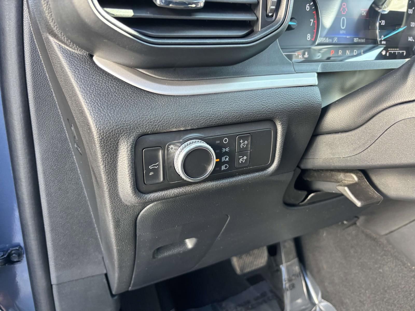 Used 2021 Ford Explorer XLT image 16