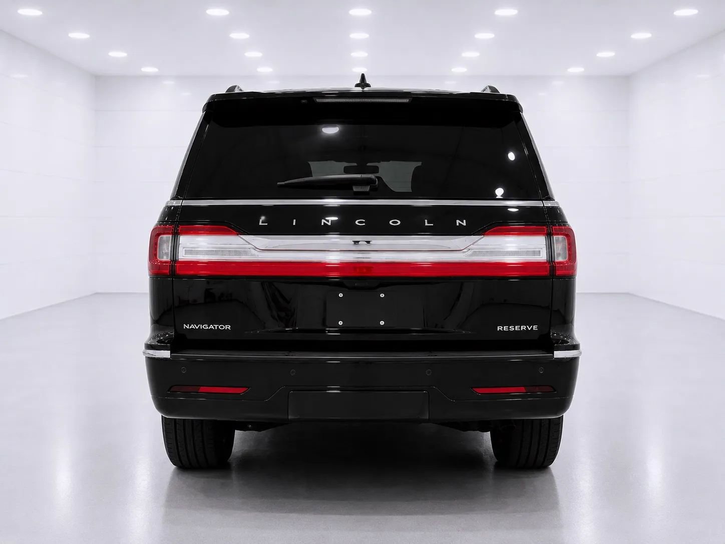 Used 2019 Lincoln Navigator Reserve AWD/4WD image 4