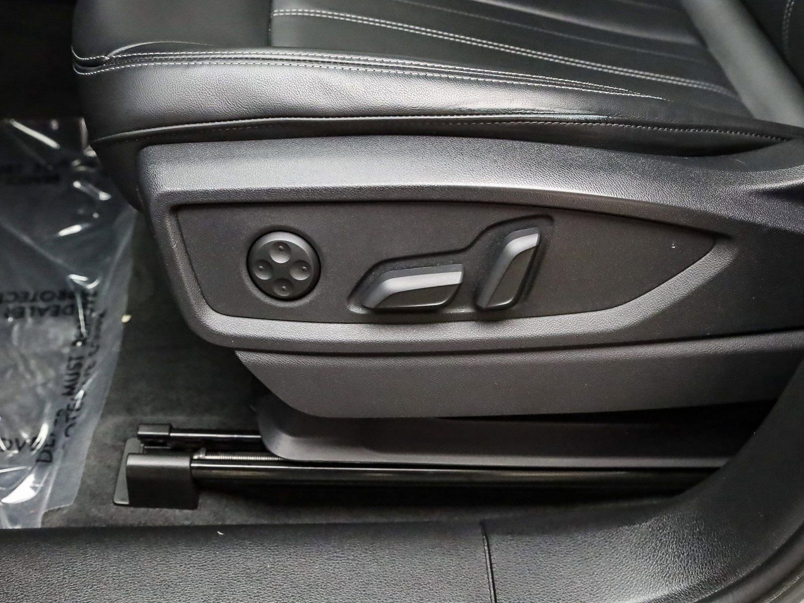 Certified 2023 Audi Q5 2.0T Premium w/ Convenience Package image 21