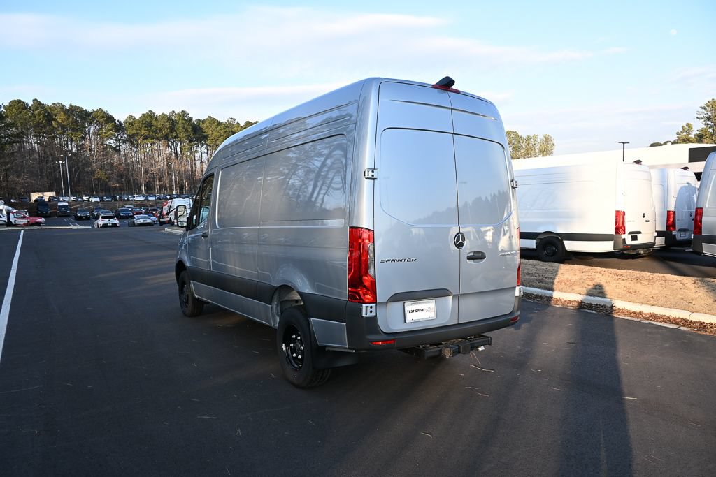 Used 2026 Mercedes-Benz Sprinter 3500 image 4