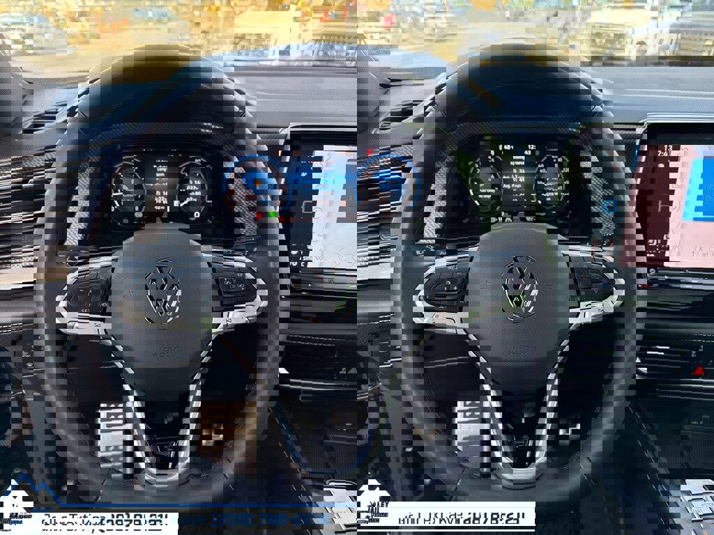 Used 2024 Volkswagen Atlas Cross Sport SEL Premium R-Line image 24