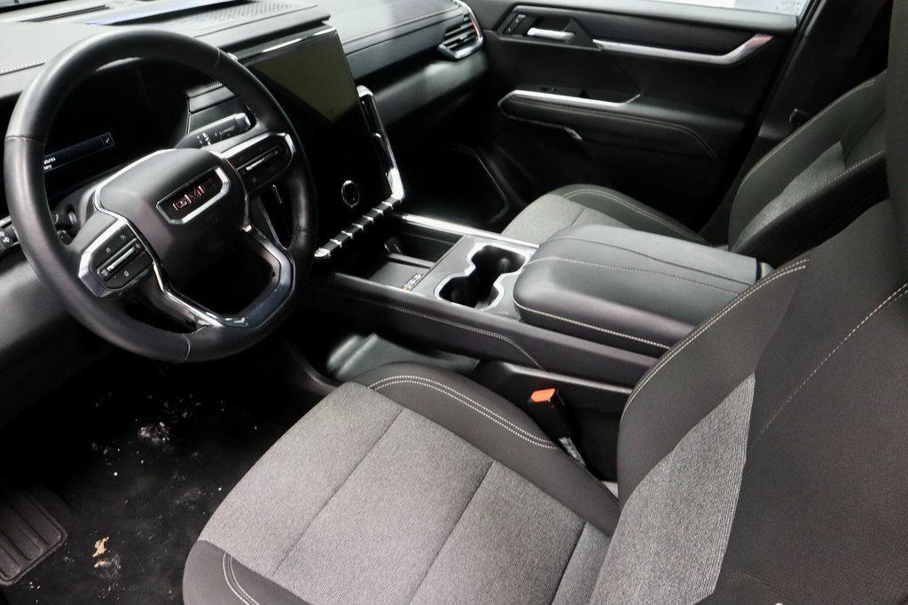 Used 2025 GMC Acadia Elevation image 25