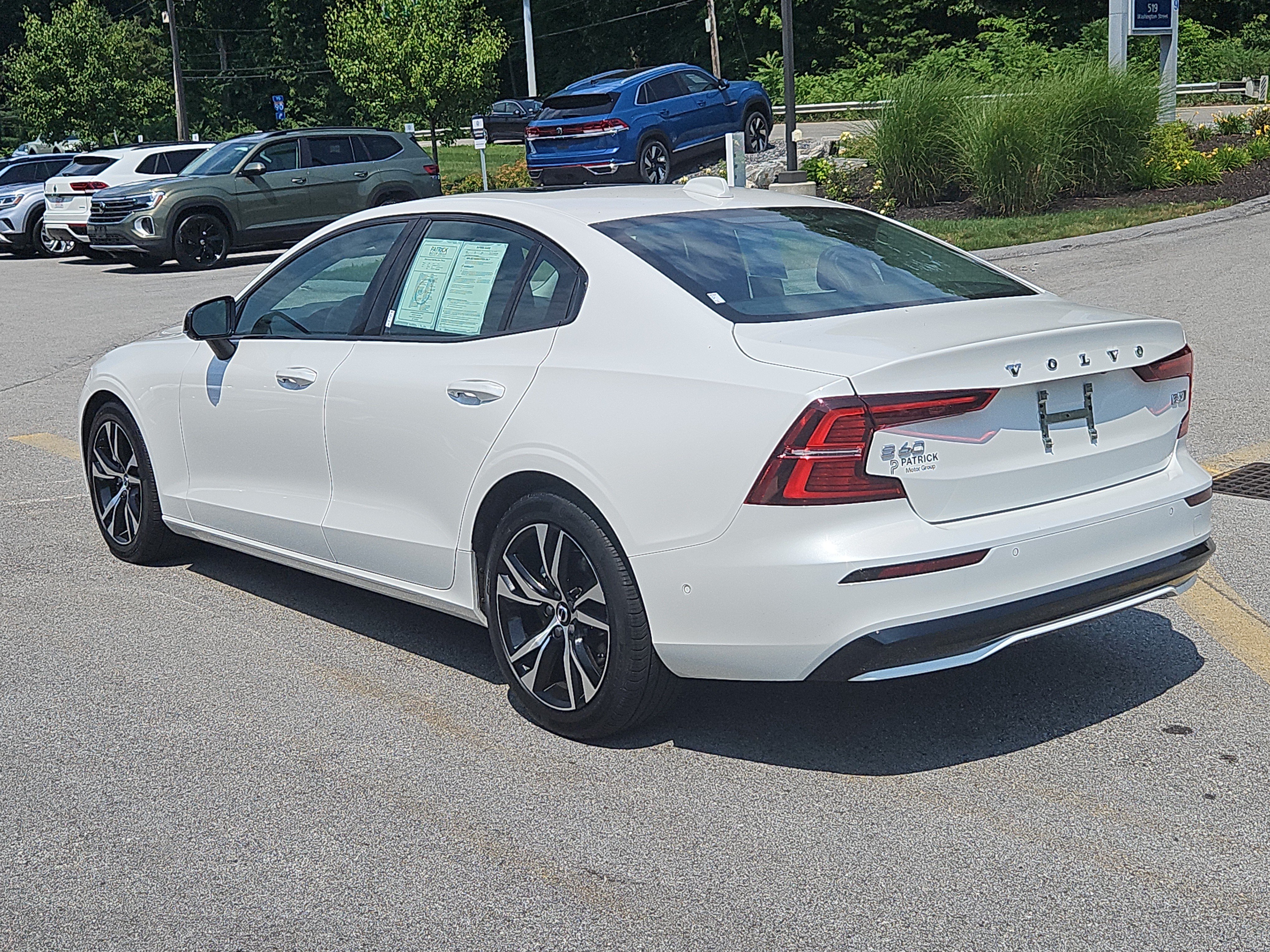 Used 2024 Volvo S60 B5 Plus AWD/4WD image 24